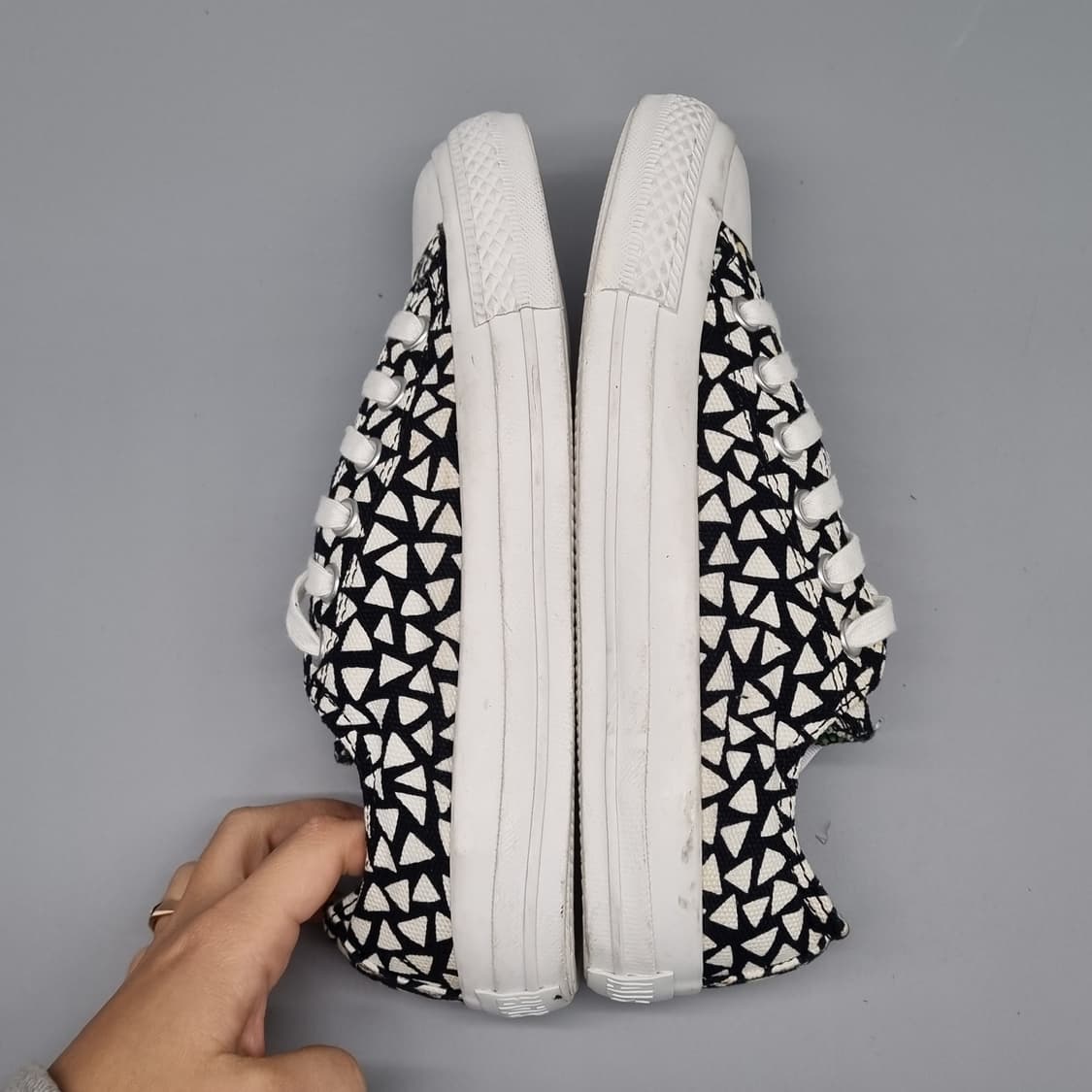 컨버스 x마리메꼬 콜라보 여성스니커즈240  상품이미지5