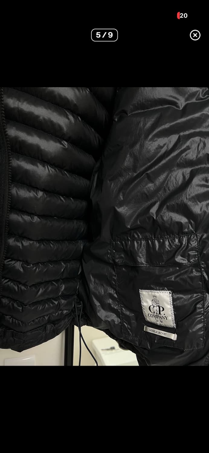 cp컴퍼니 dd쉘 고글 경량패딩 블랙 L48 사이즈 상품이미지3