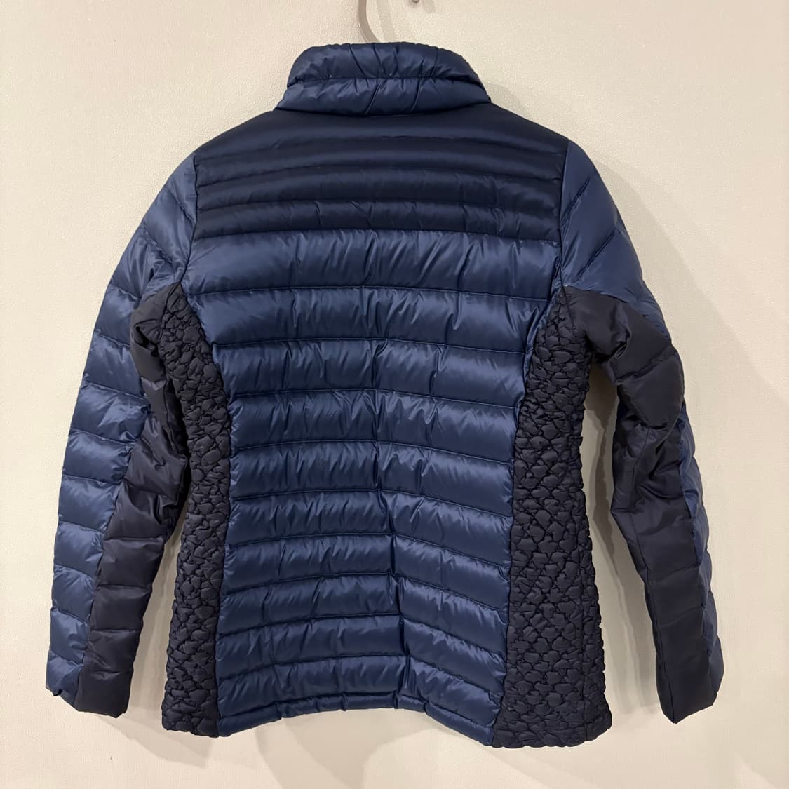 블랙야크 여성 구스다운 경량 패딩 95 상품이미지7