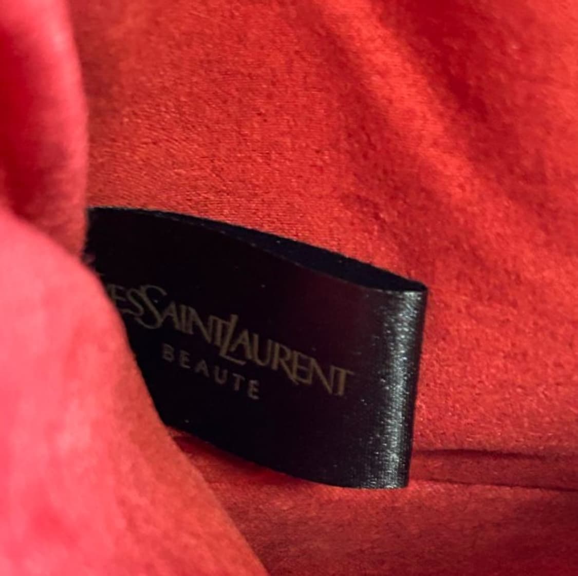 입생로랑 YSL 레드 테슬 파우치 (새제품)
 상품이미지8