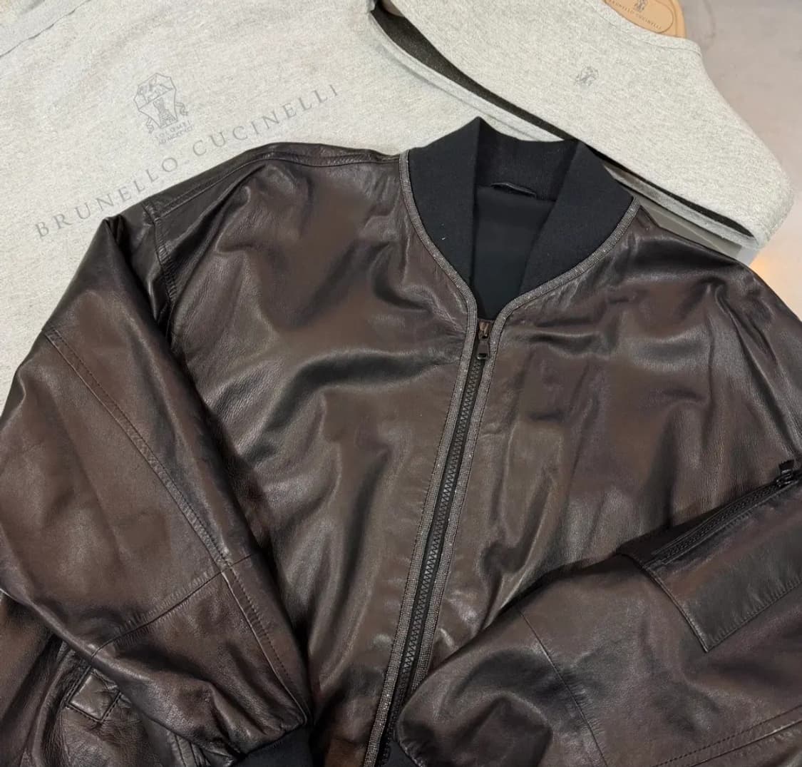 [정품] 브루넬로 쿠치넬리 레더 봄버 남녀공용 하이엔드 자켓 블랙 M
 상품이미지3