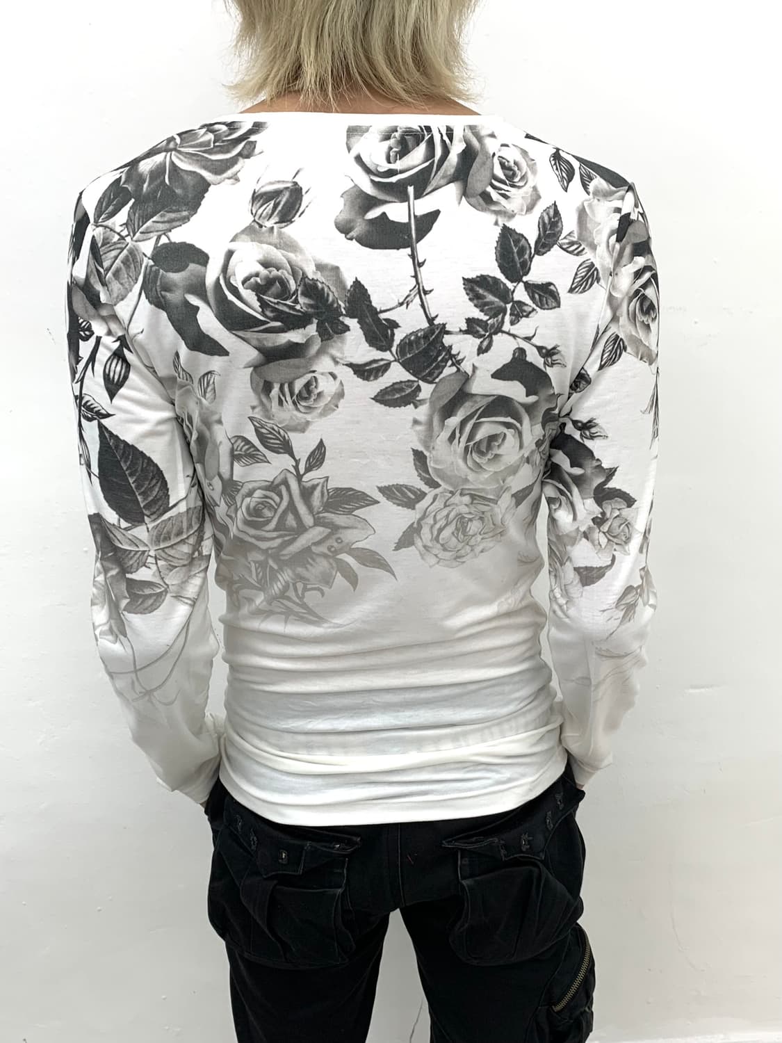 Midas rose print slim-fit cut sew   상품이미지4