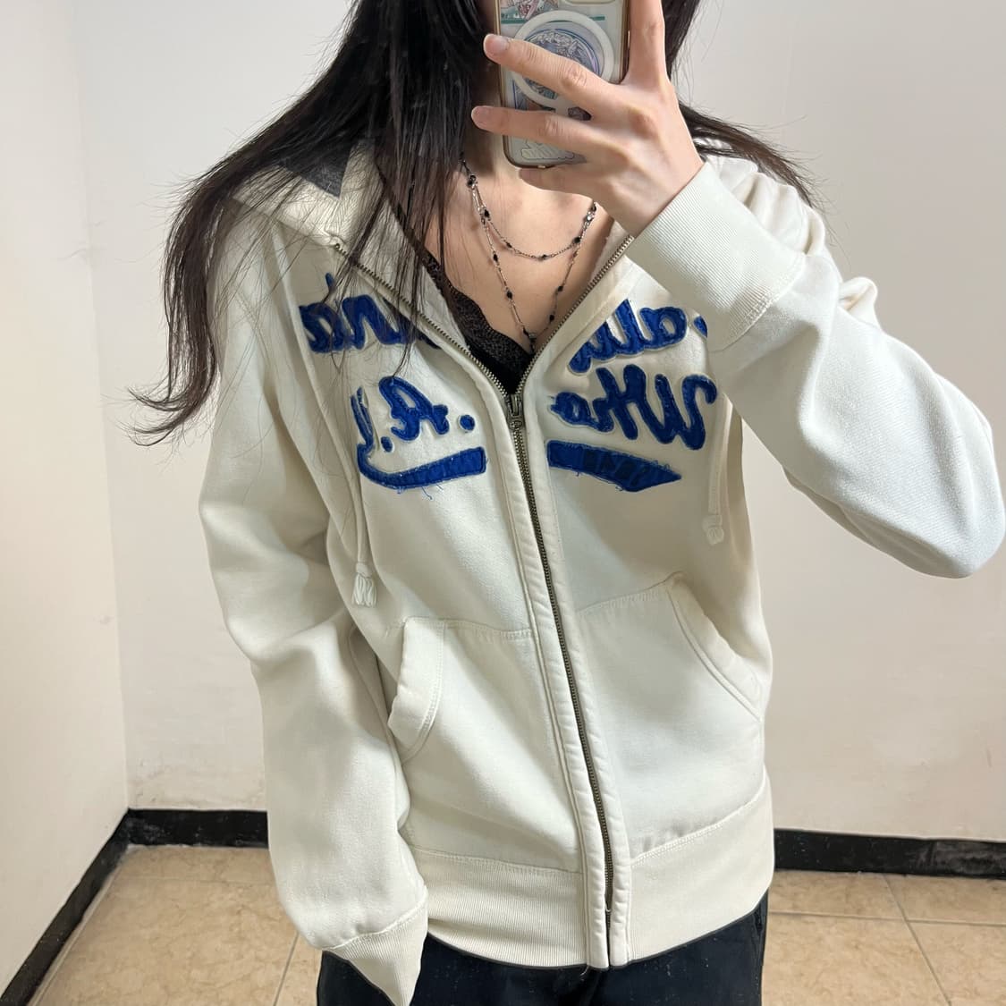 WHO A U cream hoodie zip-up 상품이미지3