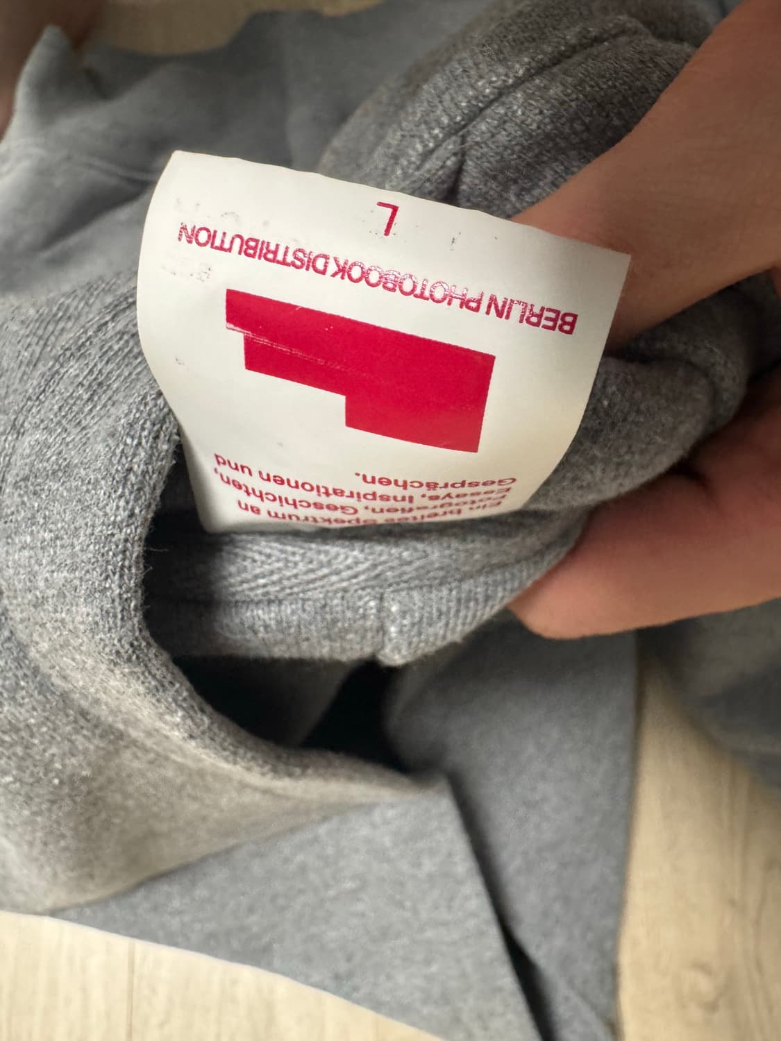 베를린포토북 후드티 l 상품이미지3