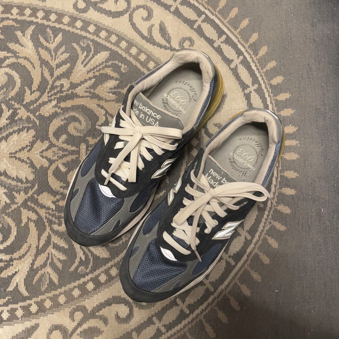 뉴발란스 993 네이비 스니커즈   상품이미지2