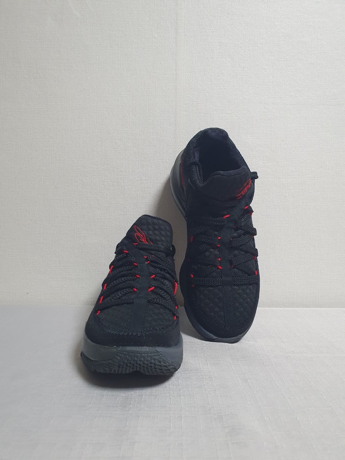 나이키 르브론 17 로우 브레드 블랙 유니버시티 레드 235mm 상품이미지2