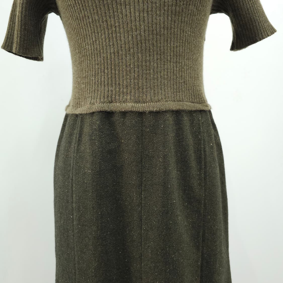 카키 울 실크혼방 골지니트 플레어 원피스 상품이미지5