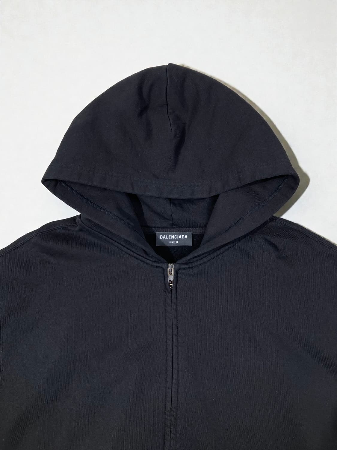발렌시아가 탭 원아웃 후드 집업 블랙 L사이즈 상품이미지3