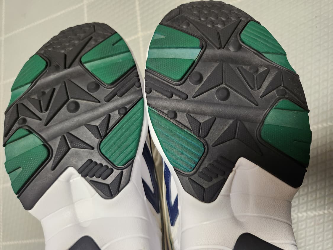 리복 운동화 인터벌 로고 사이즈280  

오염 하자없이 깨 상품이미지9