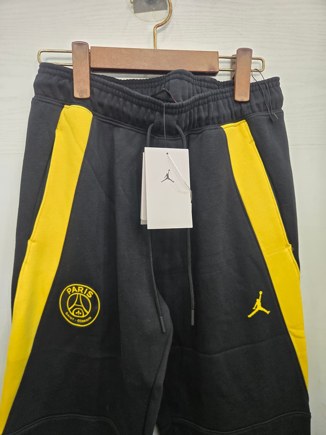 95,M,택있는 새상품)) JORDAN 조던 paris 조거팬츠 바지! 상품이미지2