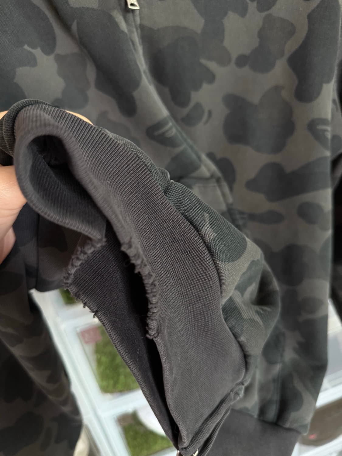 베이프 퍼스트 카모 헤비 워시 크롭 핏 집 후드 블랙 상품이미지5