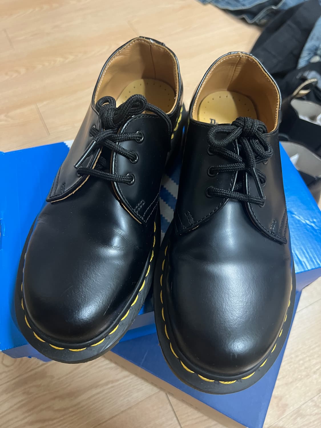 닥터마틴 1461 3홀 스무스 블랙 uk4 230사이즈 상품이미지1