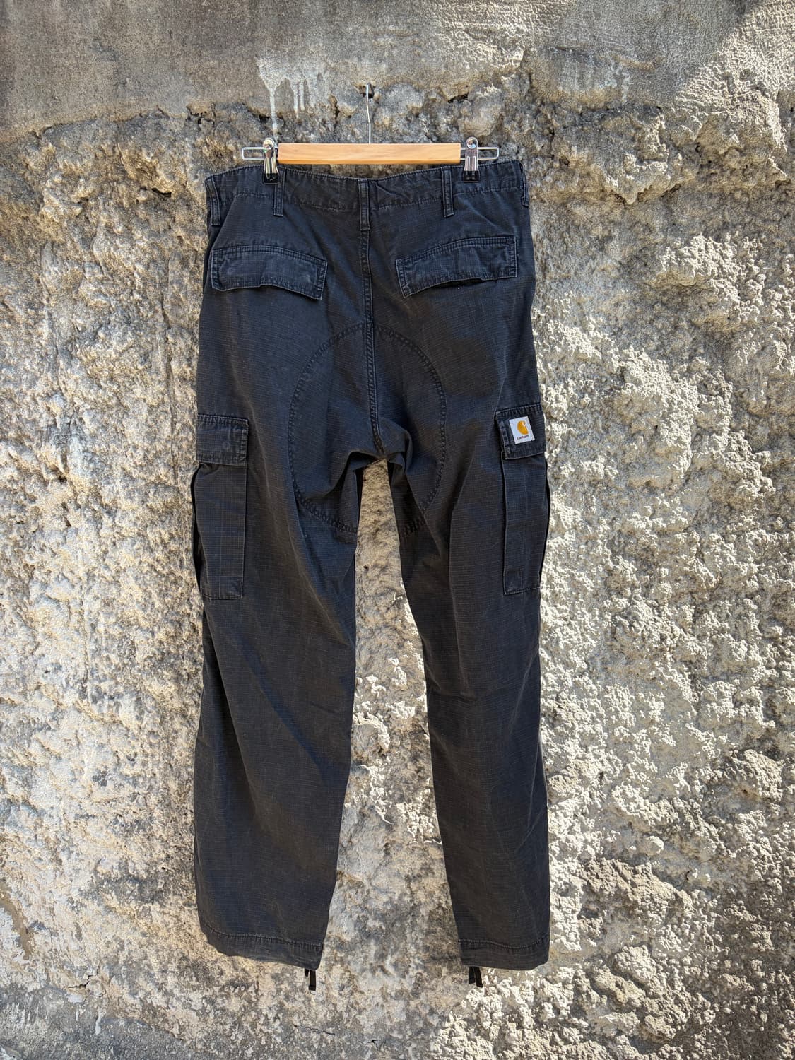 Carhartt 블랙 립스탑 카고 팬츠 상품이미지3