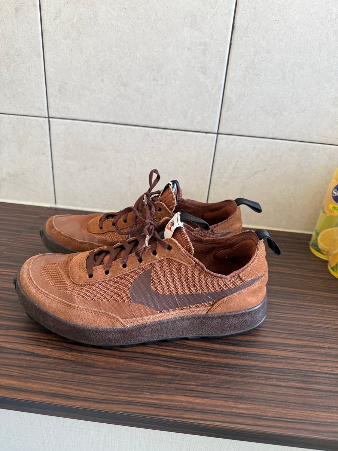 나이키 x 톰 삭스 제너럴 퍼포즈 슈 브라운 상품이미지2