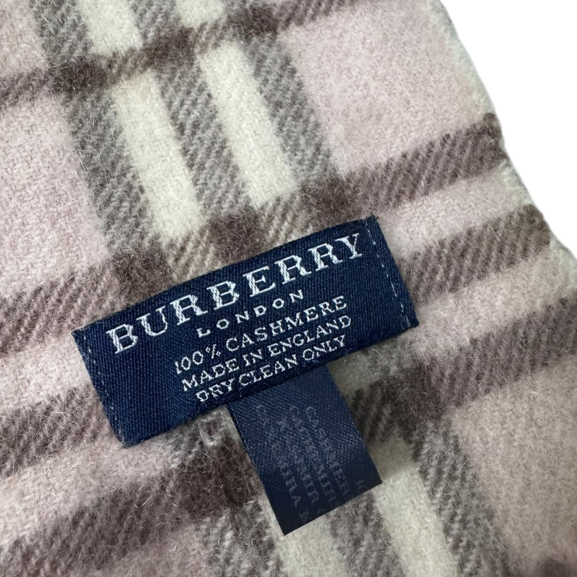 버버리 노바체크 딸기우유 캐시미어 머플러 상품이미지3