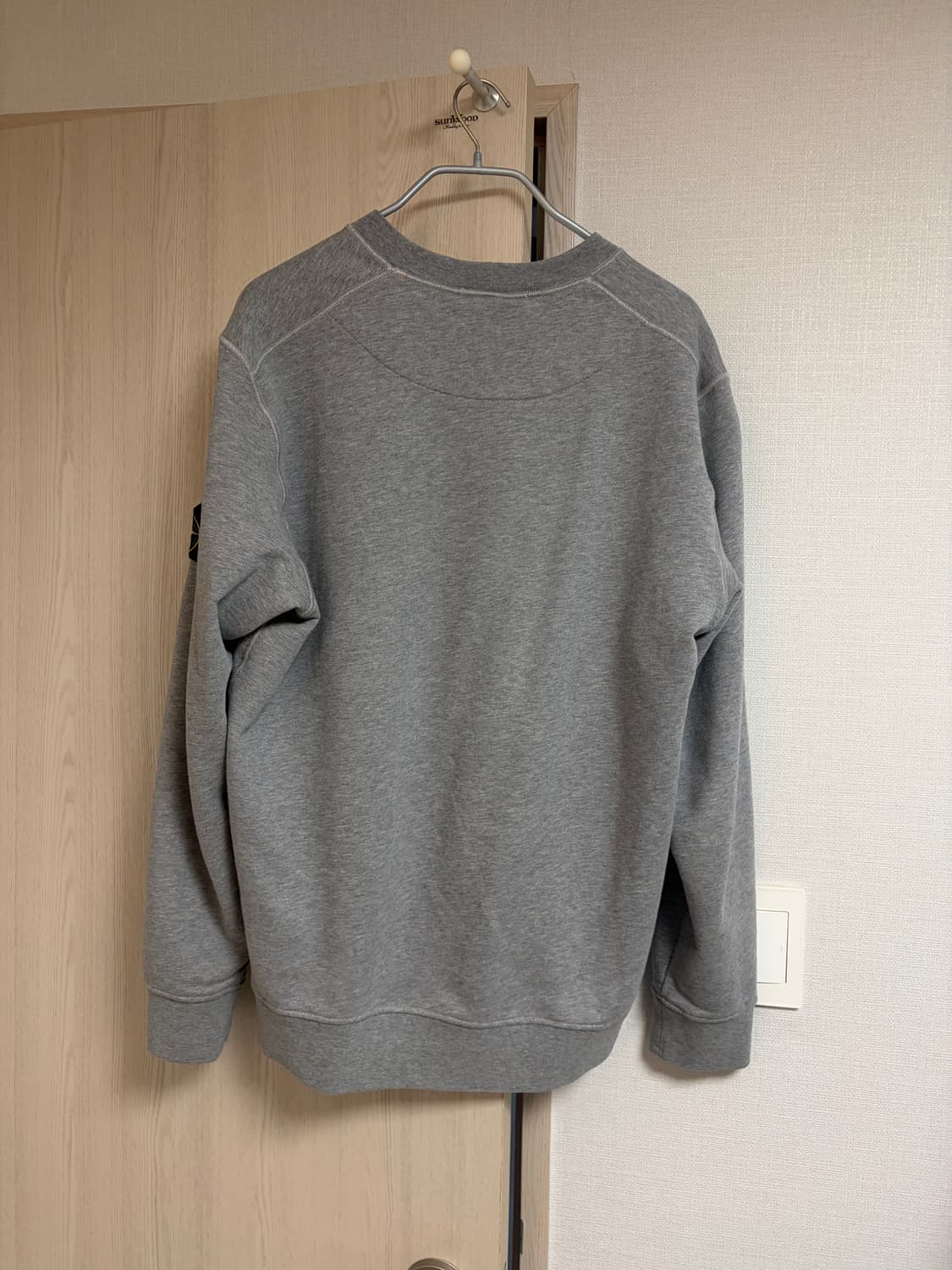 스톤아일랜드 와펜 크루넥 스웨트셔츠 그레이 XL 상품이미지5