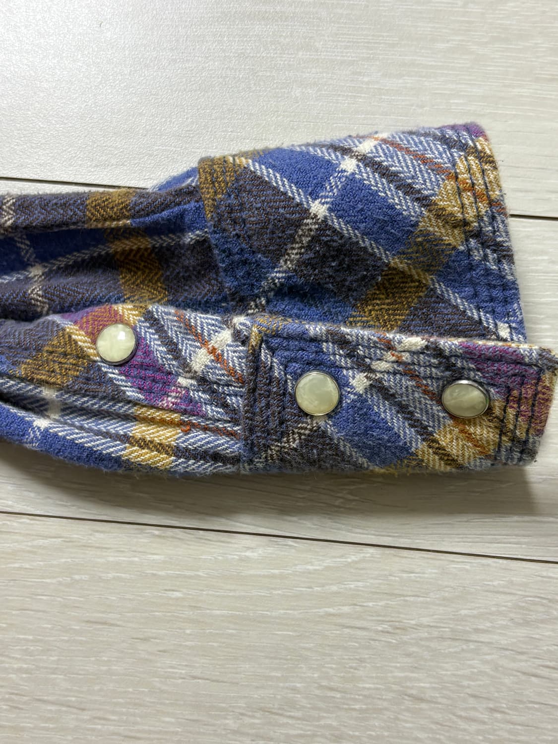 Y2k 트루릴리젼 웨스턴 플란넬 셔츠 - 투브로큰 걸즈 맥스깔 상품이미지7