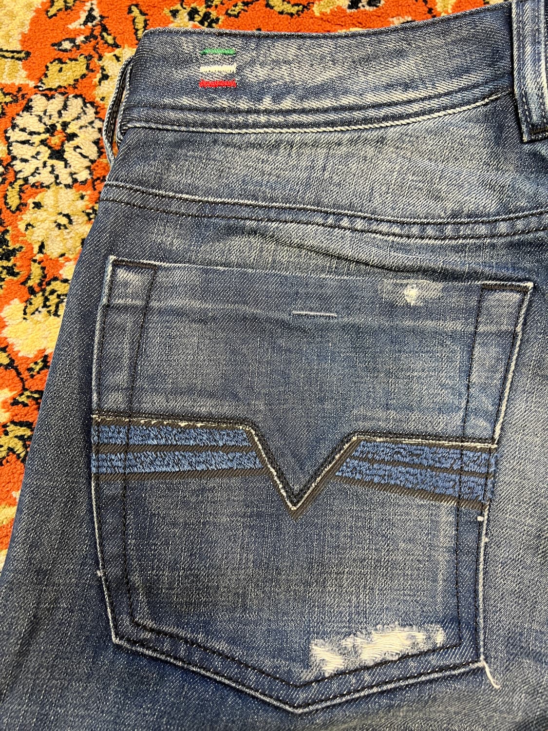 [30] 디젤 자탄 플레어 부츠컷 데님 팬츠 상품이미지6