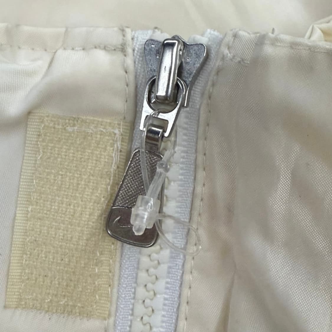 나이키 스우시 올드스쿨 바람막이 자켓 L 상품이미지5