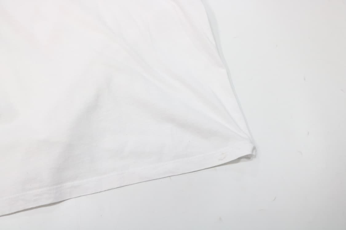 게스 GUESS 빈티지 빅 트라이앵글 로고 화이트 반팔 티셔츠 (L) 상품이미지9