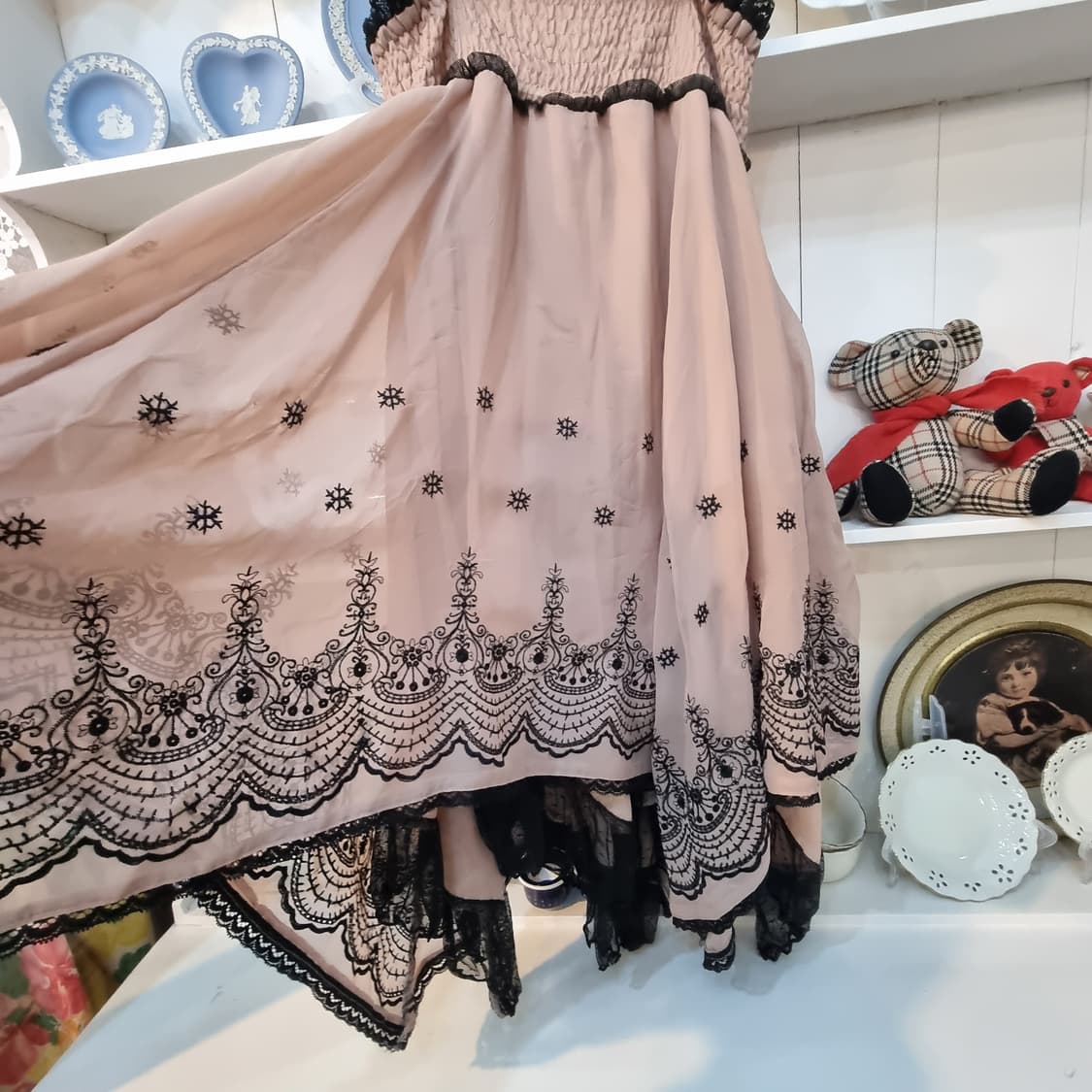 일본 Axes femme(악시즈팜므) 레이스 자수 캉캉 롱원피스 상품이미지5