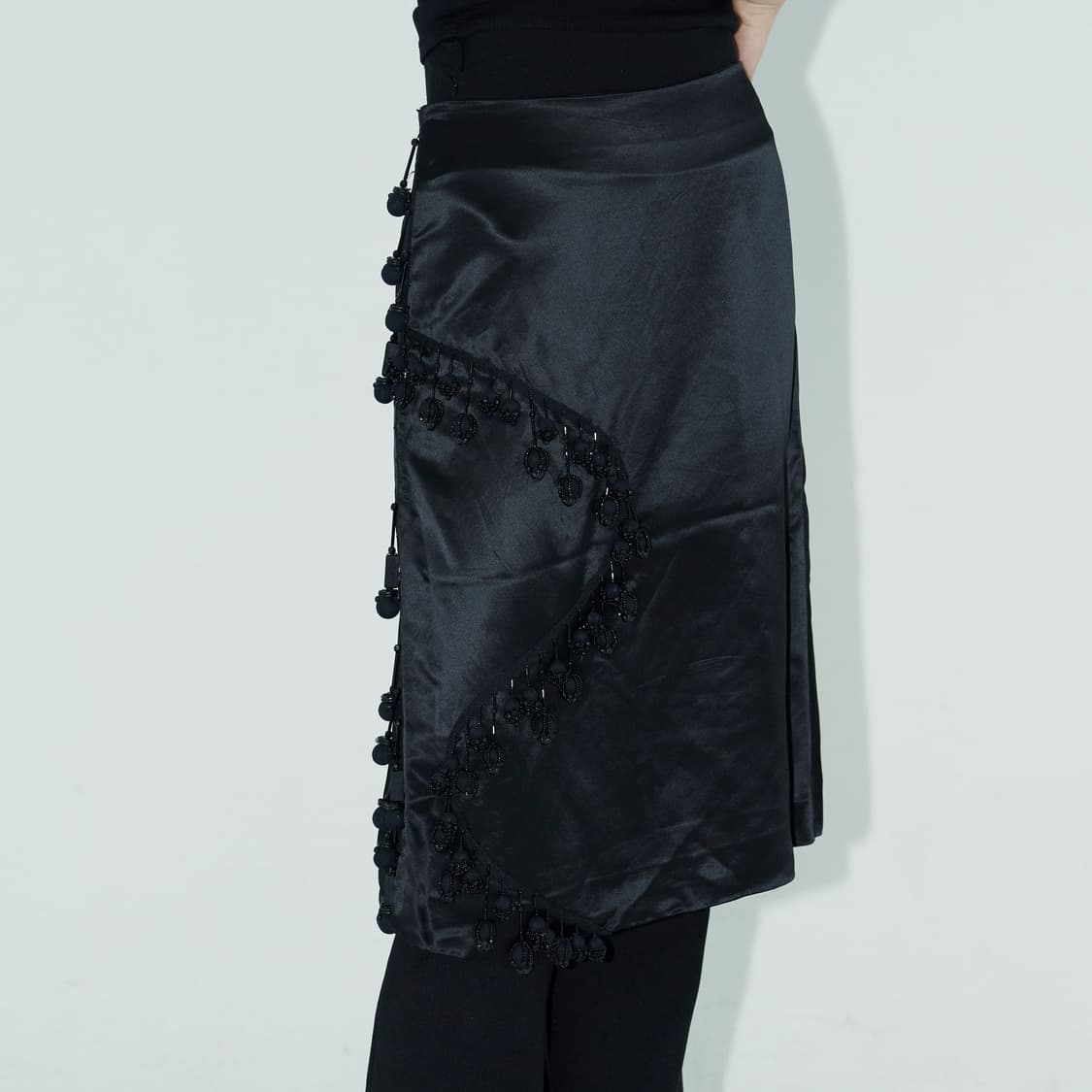 Miu miu beads satin skirt 상품이미지1