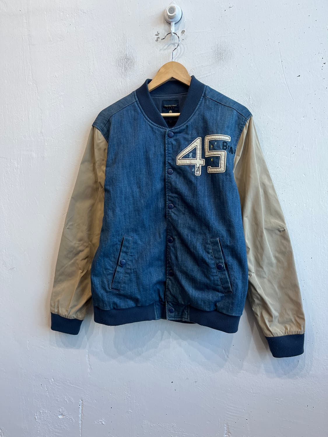 써스데이아일랜드 데님 바시티 자켓 105 상품이미지1