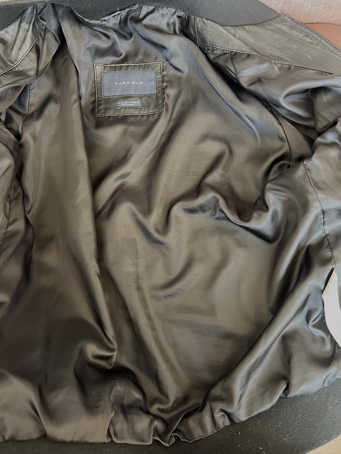 자라 남성 블랙 염소가죽 스웨이드믹스 바시티점퍼  상품이미지4