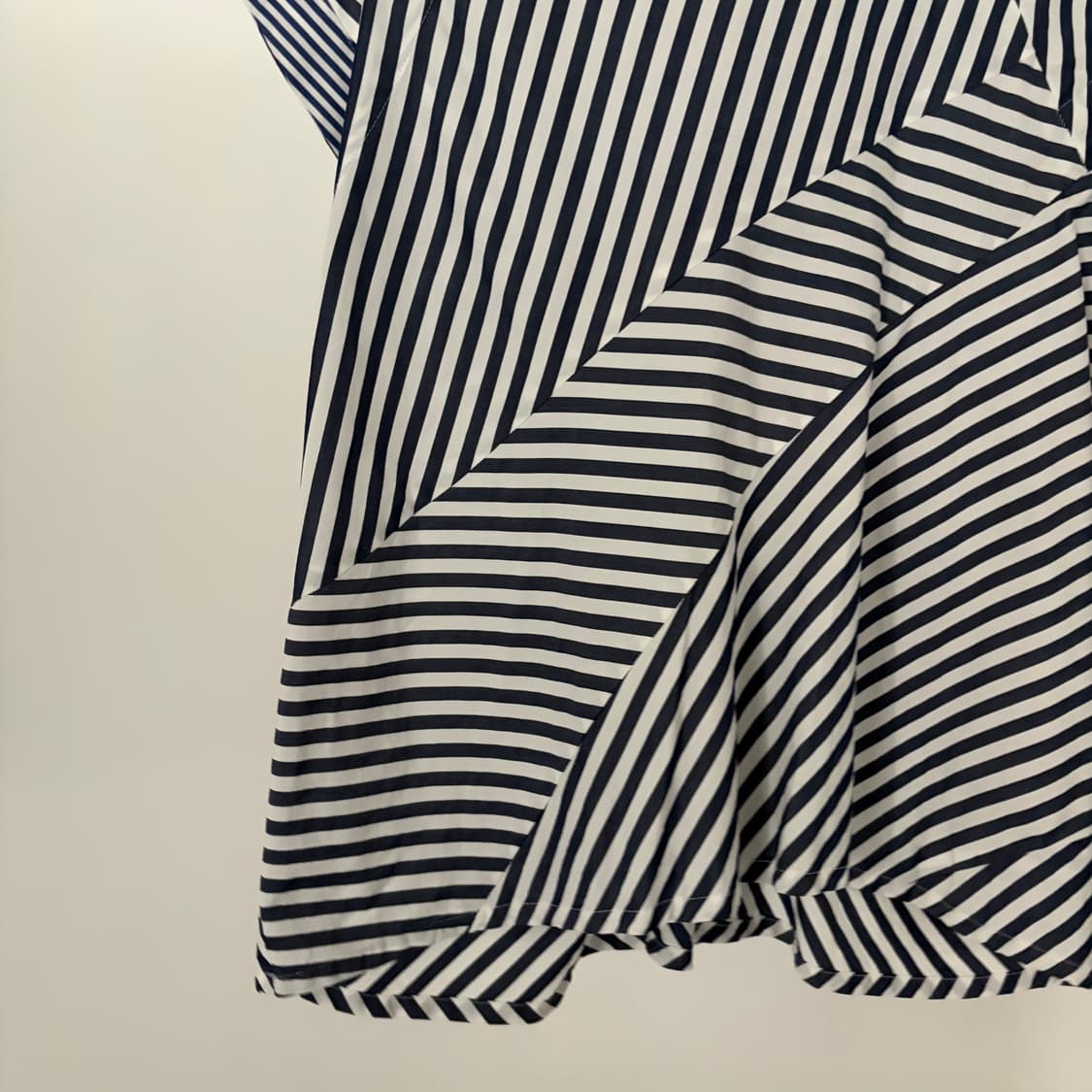 Knot Detail Mixed Stripe Blouse 상품이미지7
