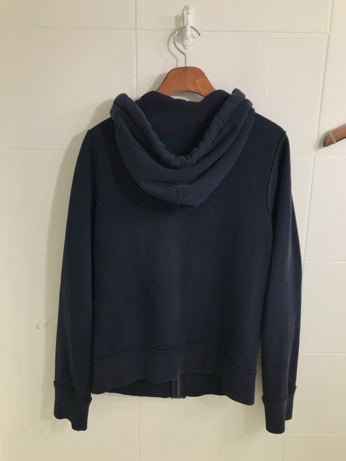 홀리스터 네이비 아방핏 후드집업 상품이미지4