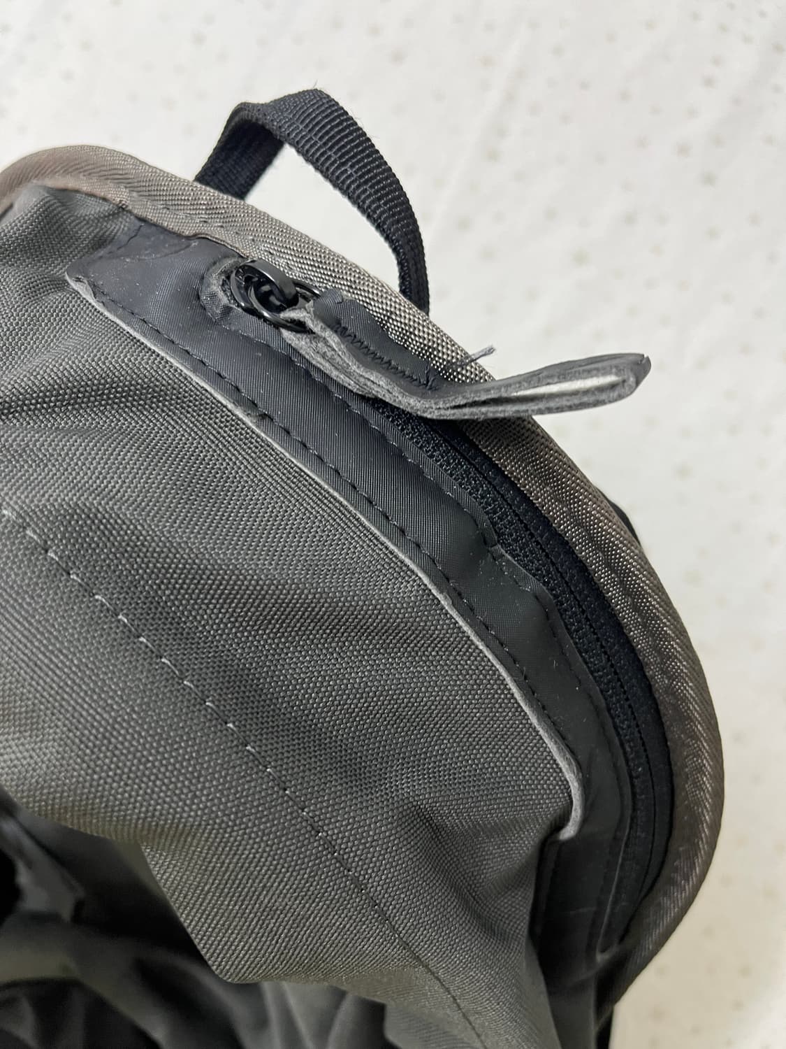 나이키 Y2K 차콜 백팩 🎶 상품이미지8