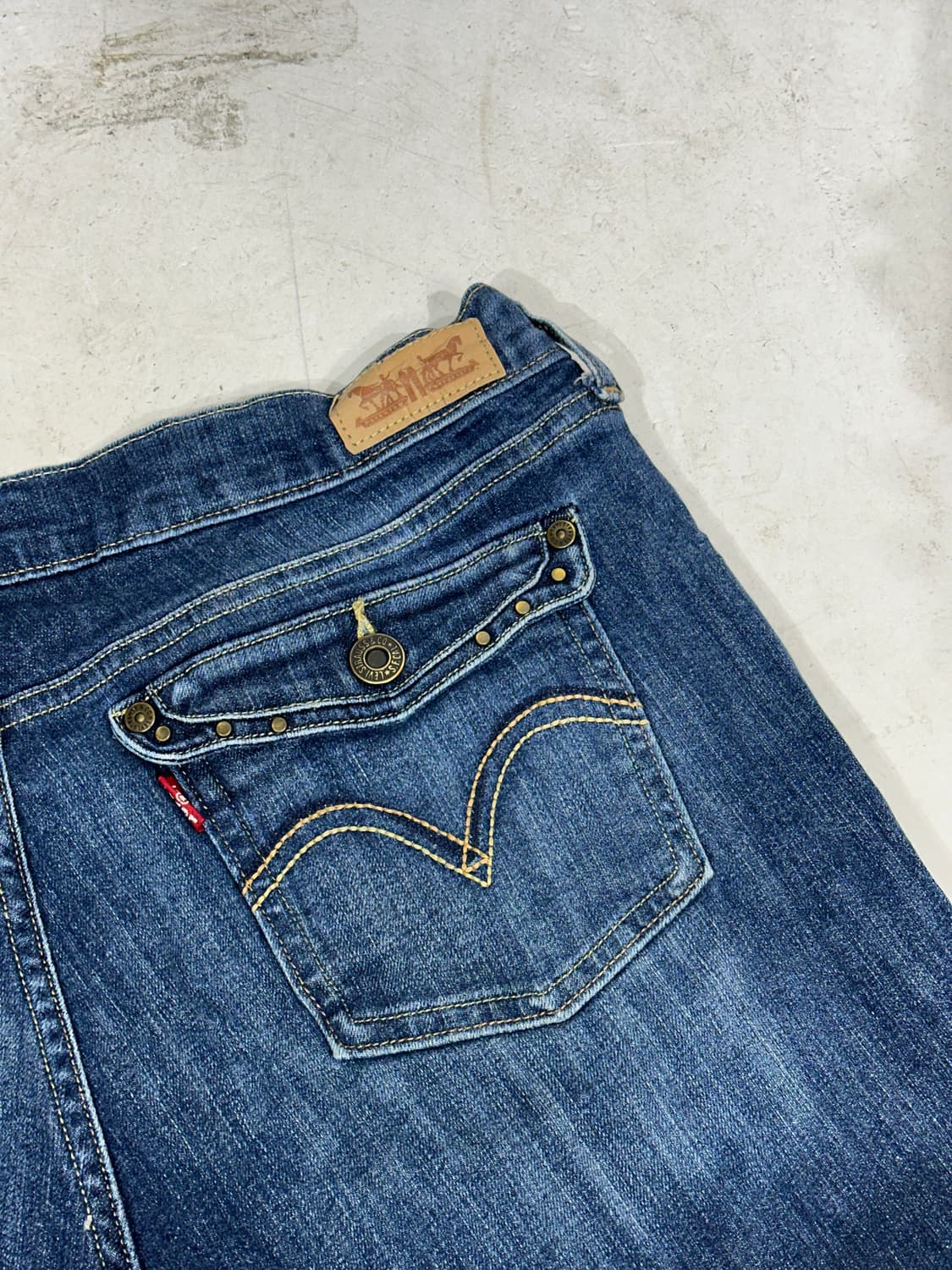 리바이스 515 중청 부츠컷 플레어진 청바지 데님 팬츠  상품이미지6