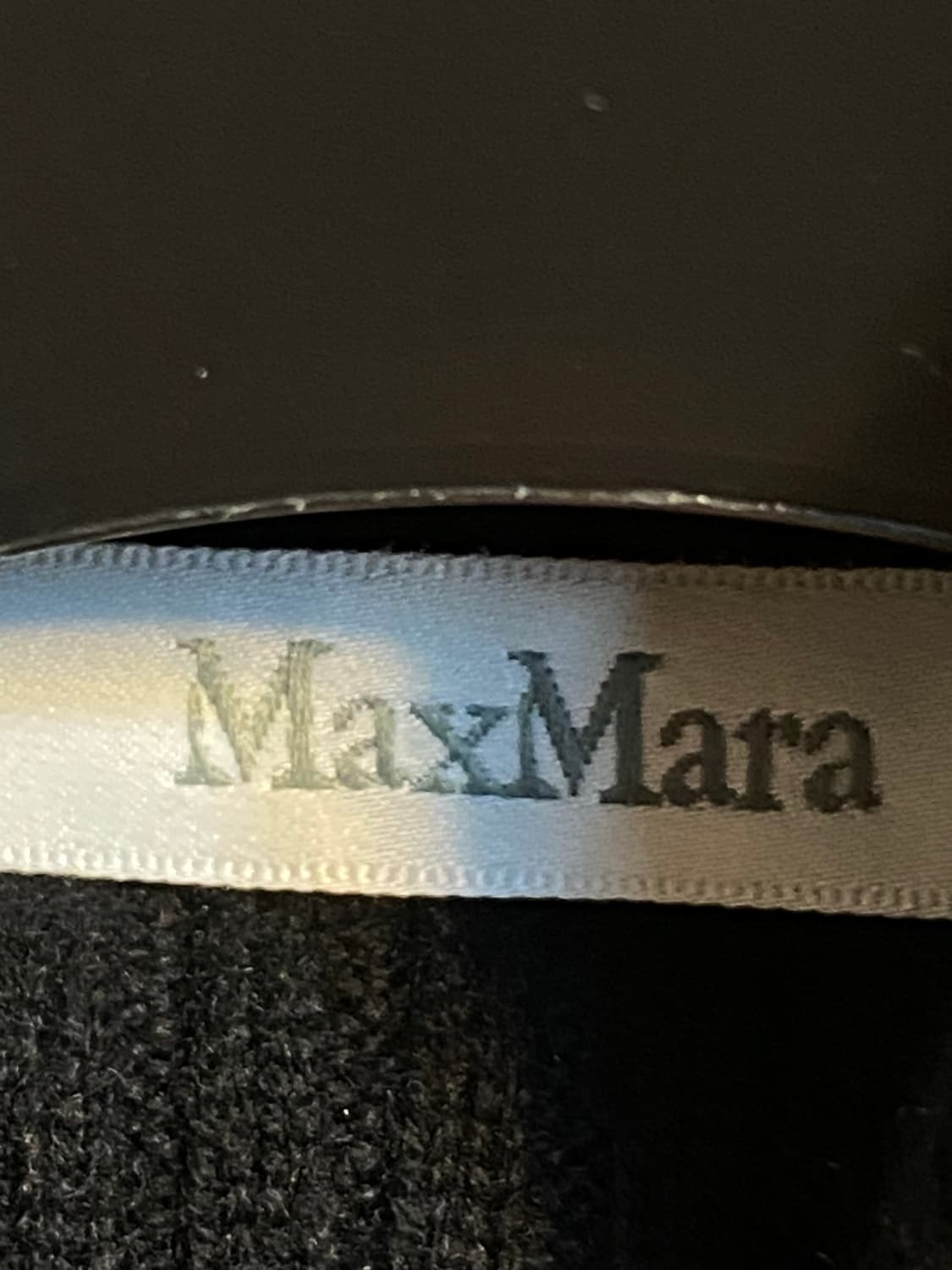 막스마라 블랙 터틀넥 니트 스웨터 상품이미지5