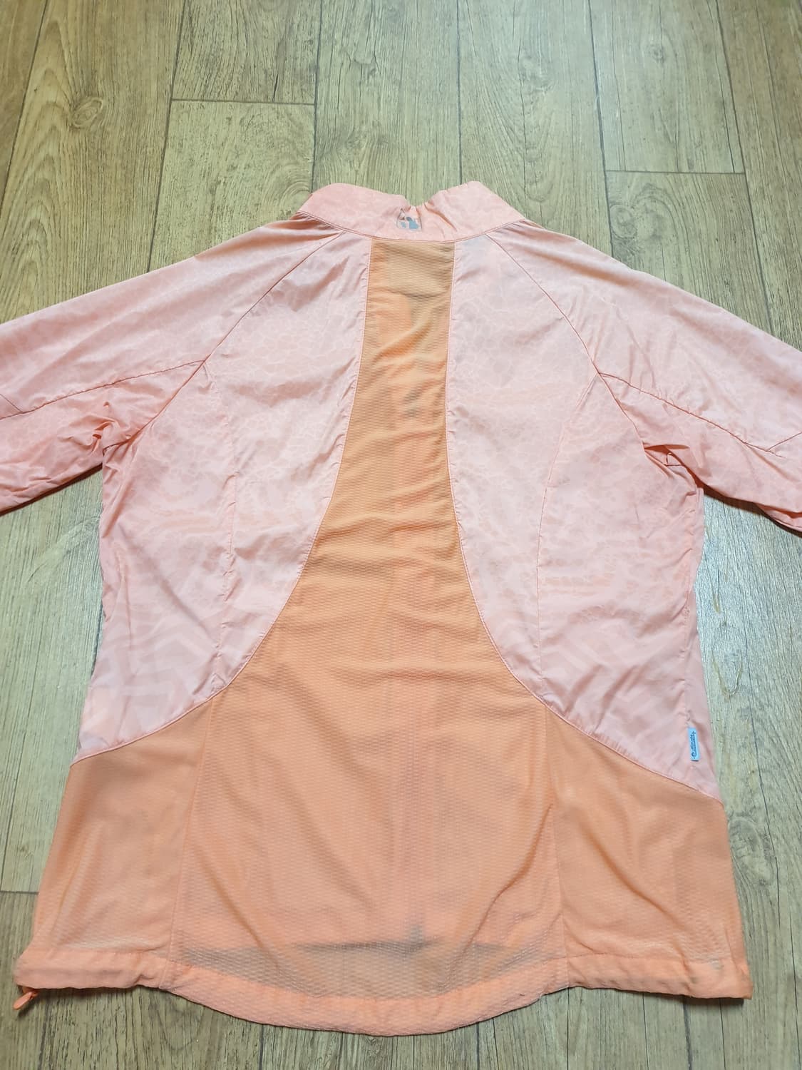 1124 블랙야크 바람막이 100 사이즈입니다 상품이미지5