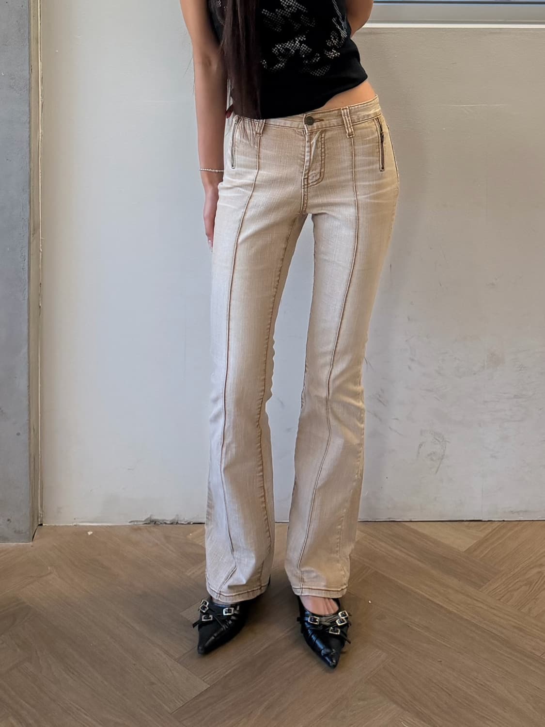 샌드 베이지 스티치 부츠컷 데님  상품이미지5