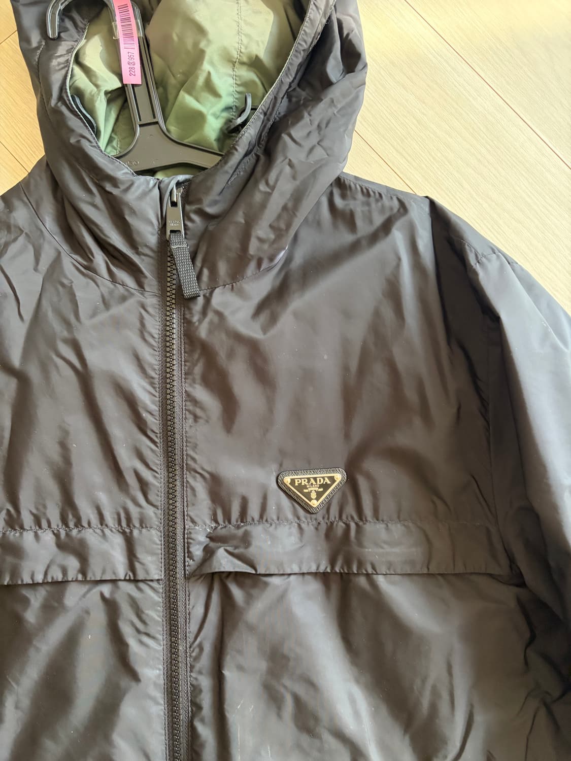 프라다 리나일론 바람막이 48사이즈 상품이미지2