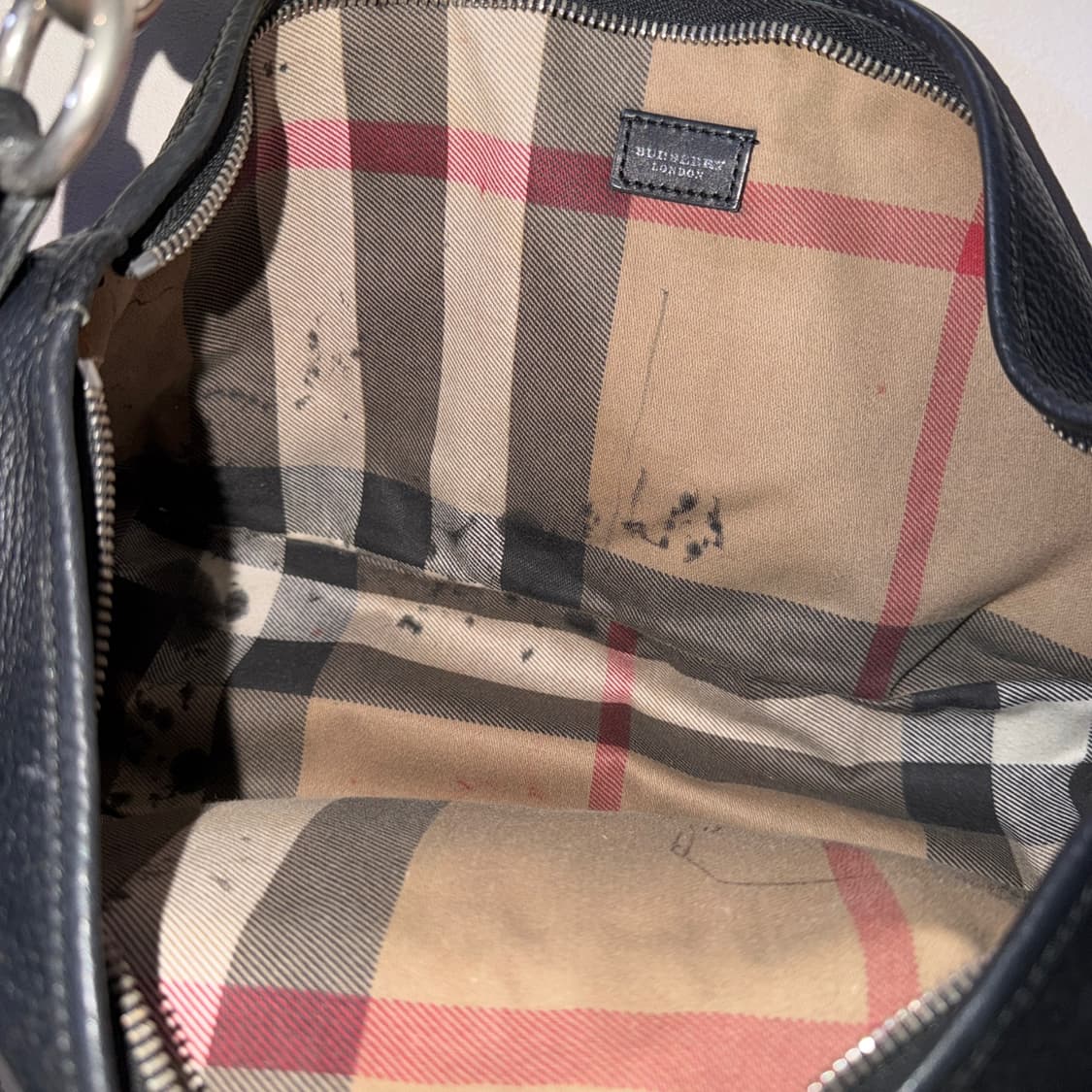 버버리 소가죽 여성 레더 숄더백 상품이미지5