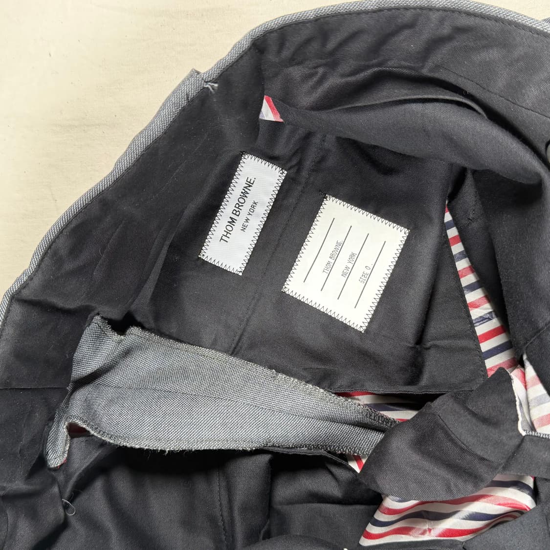 톰브라운 사선완장 반바지 상품이미지6