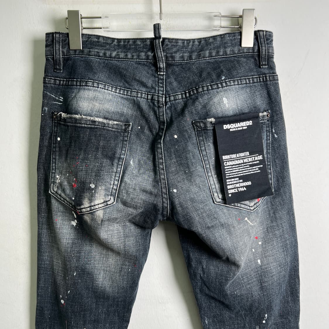 디스퀘어드2 블랙 워싱 디스트레스드 페인팅 데님 팬츠  상품이미지6