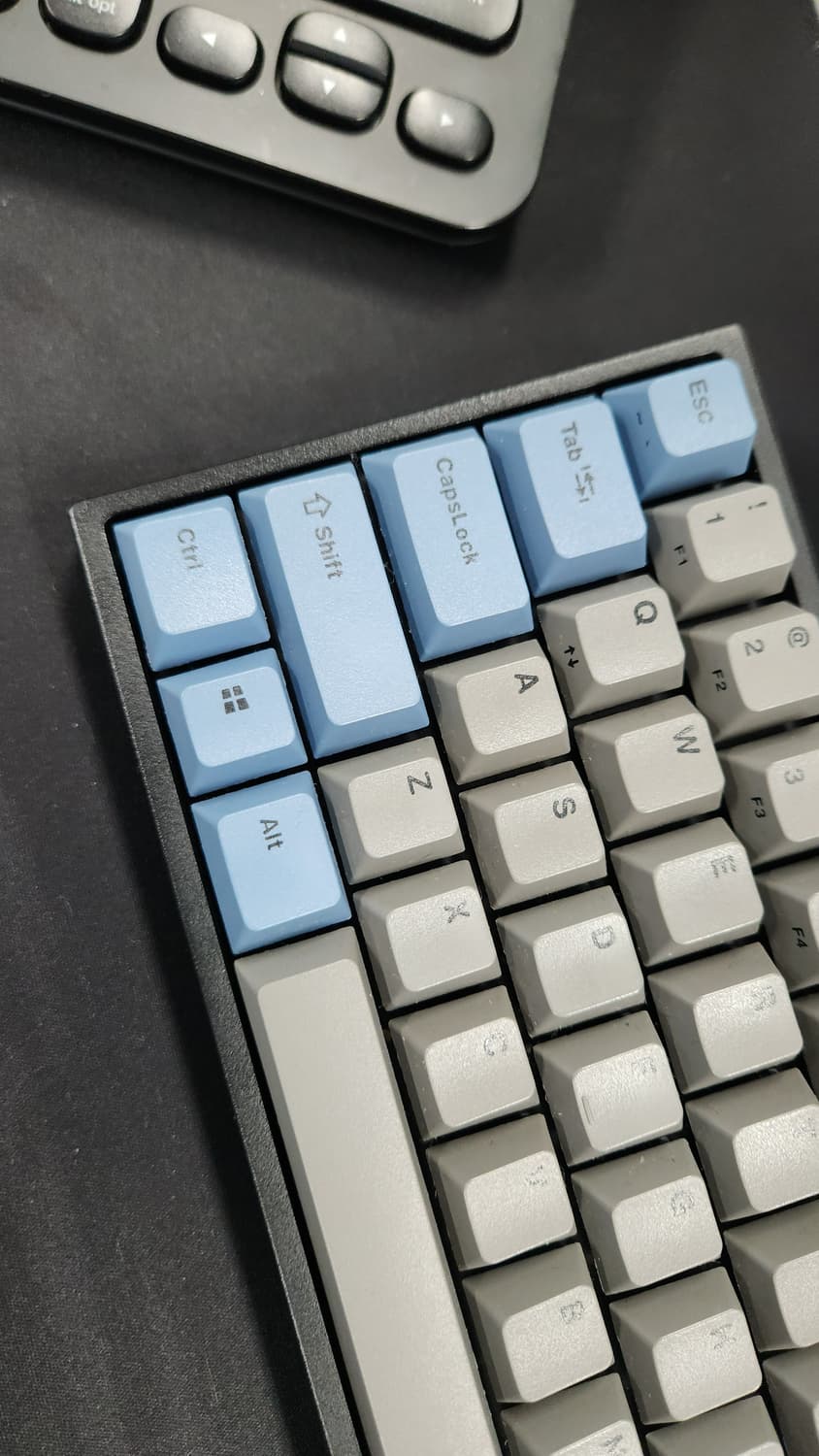 # 레오폴드 FC660M PD 기계식 저소음적축 텐키리스 키보드 급처 상품이미지7