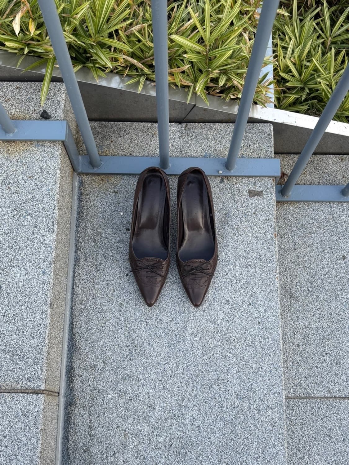 Vintage Brown Lace-Up Heels 상품이미지2
