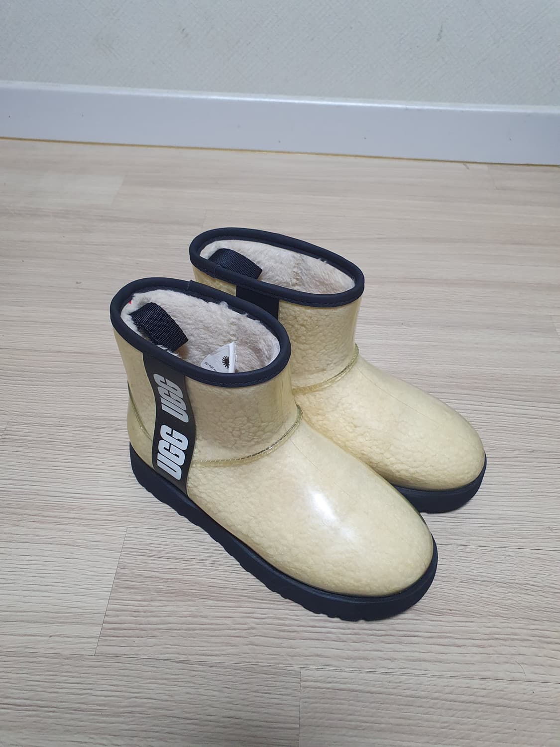 어그 클래식 부츠 230 상품이미지2