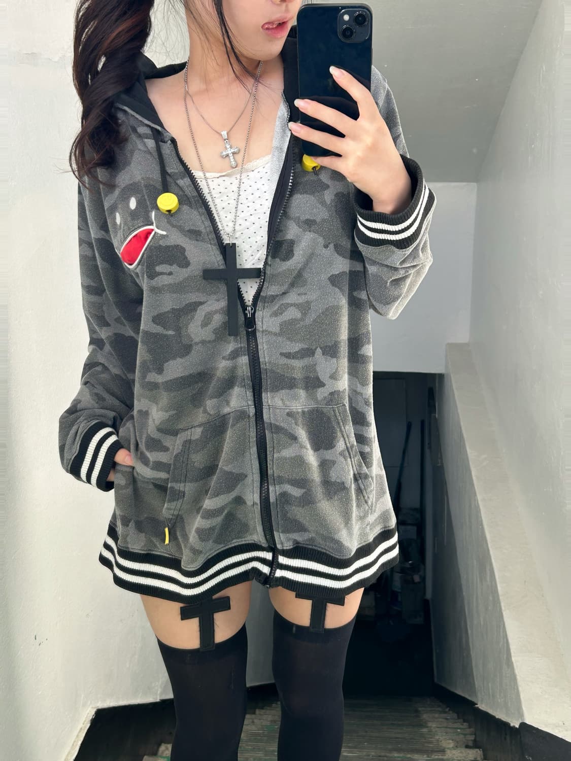 [UP! SMILE] 그레이 카모 y2k 포켓 후드집업 상품이미지3