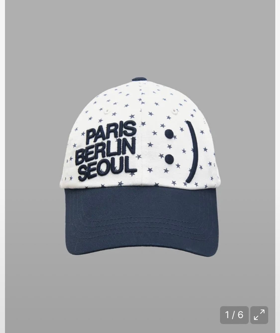 더뮤지엄비지터 스마일 로고 볼캡 (화이트) 상품이미지1