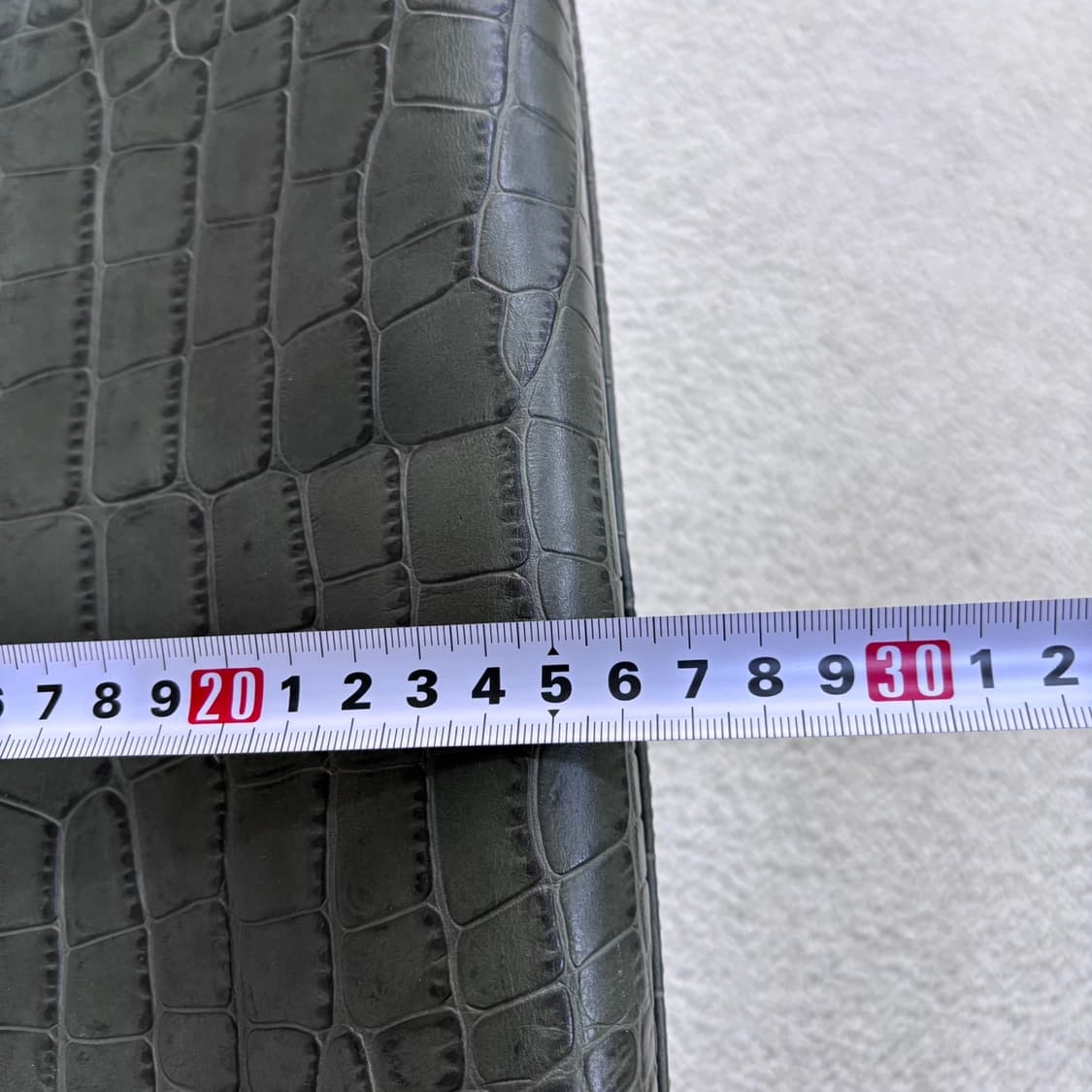 F 쿠론 크로커 엠보가죽 토트백 0415E 상품이미지9