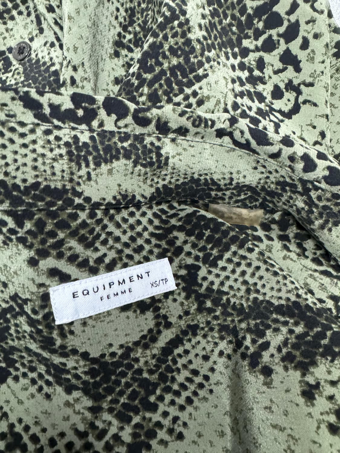 이큅먼트 Equipment 실크 상품이미지3