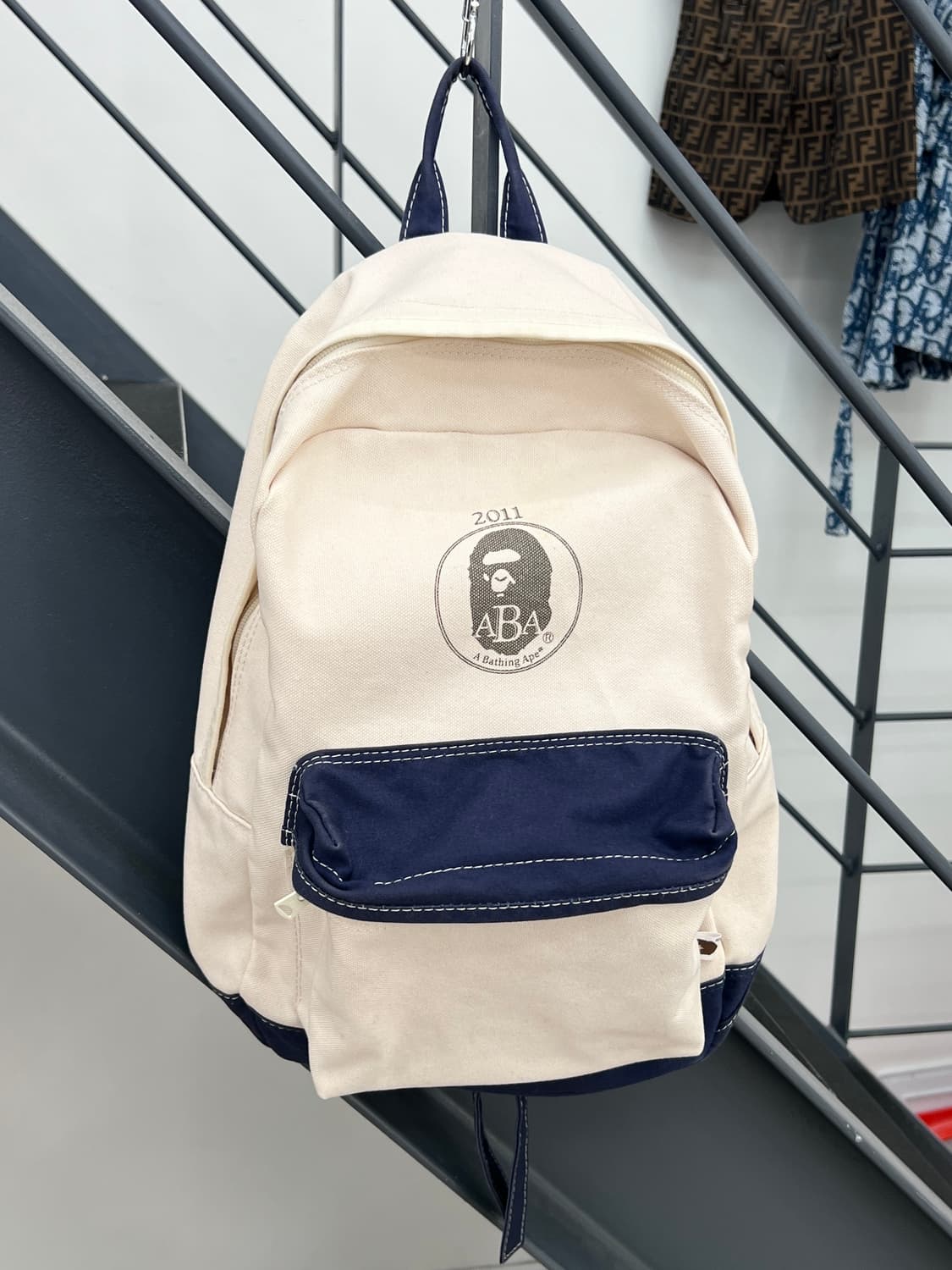 베이프 OG 2011 빅사루 배색 백팩 상품이미지2