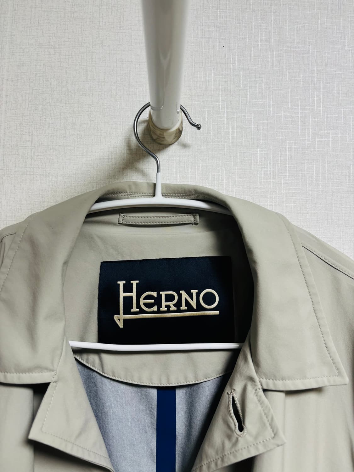 HERNO 에르노 라이트 베이지 트렌치코트 상품이미지3