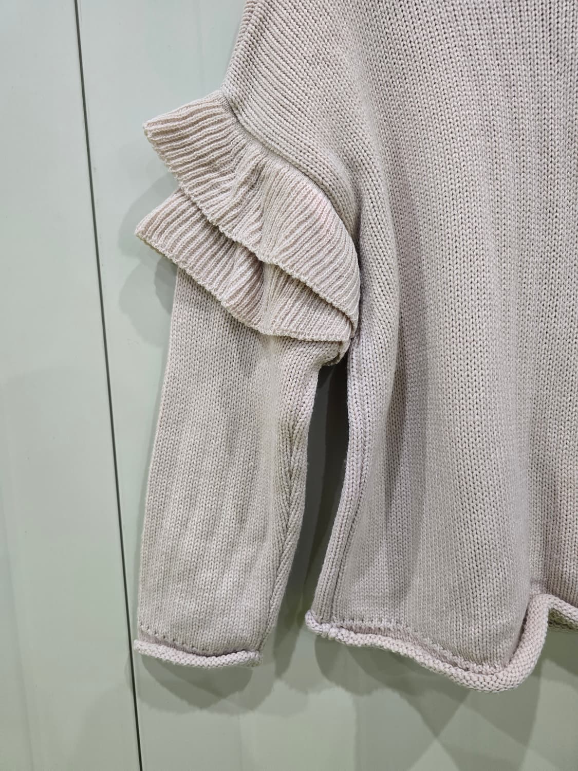 프릴 니트 긴팔 티셔츠 상품이미지4