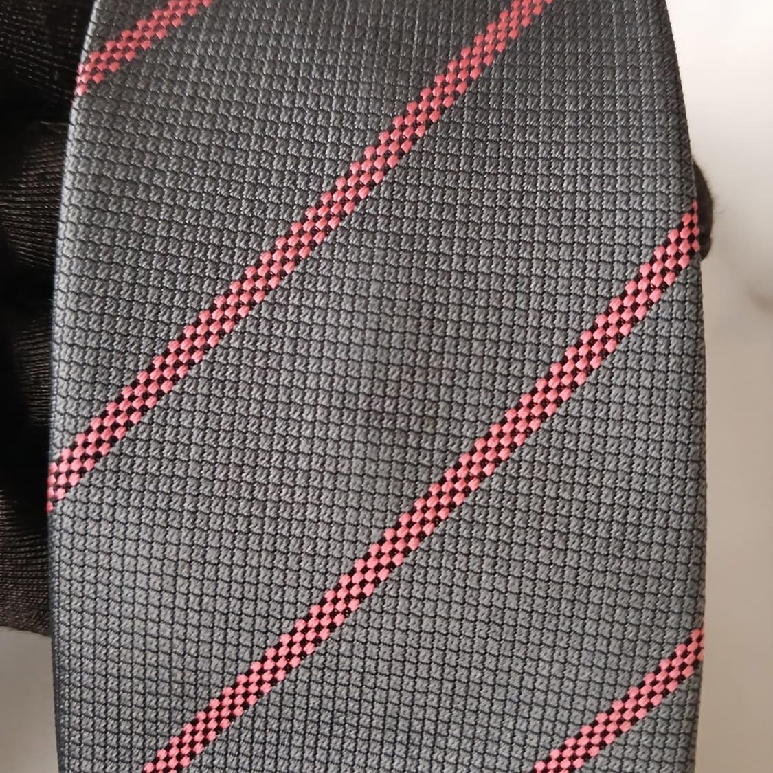 루이까또즈 실크 스트라이프 넥타이 7.3cm A+등급 A19385
 상품이미지6